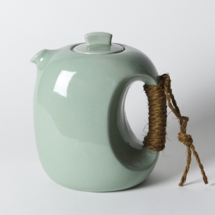 Théière boule porcelaine claire blanc céladon