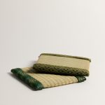 JAC0130_TBI8182