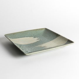 Plat carré gris plumage