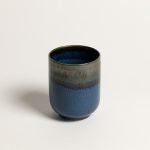 Gobelet émail bleu